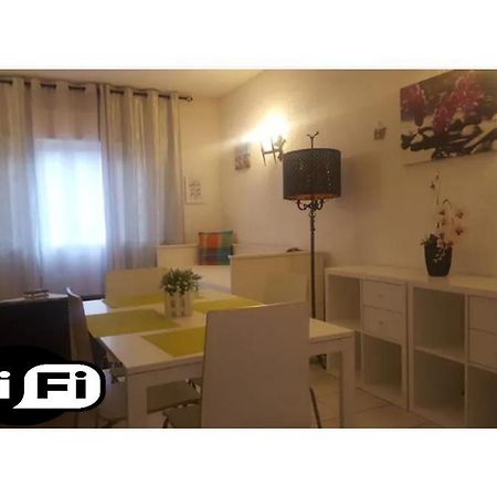 Quarteira Home Beach Ferias Tranquilas A 1Km Da Praia Totalmente Renovado Exterior foto