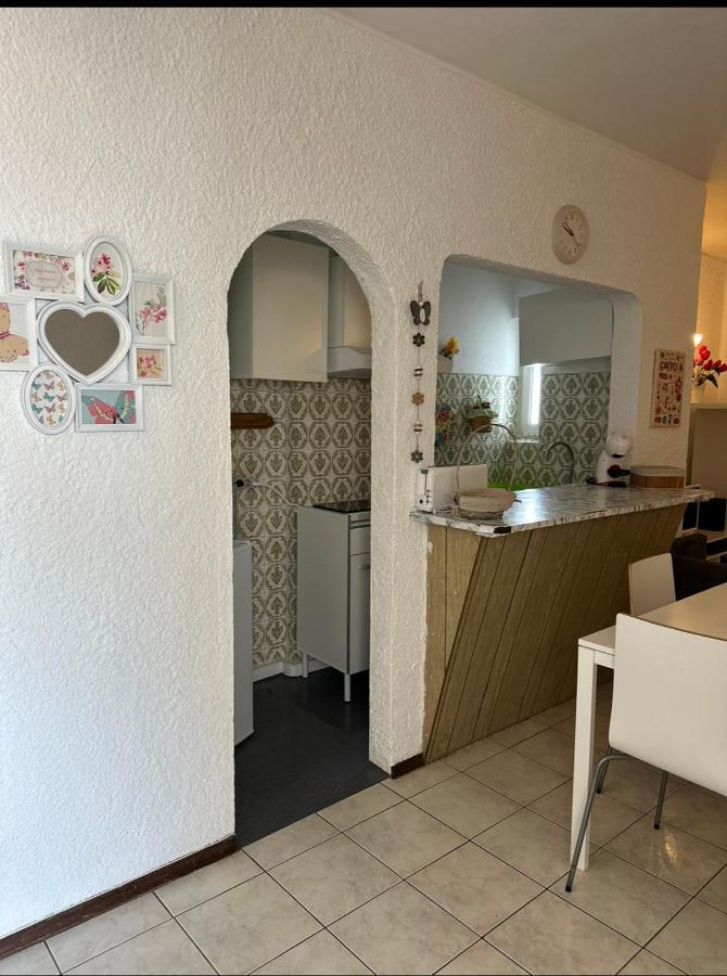 Quarteira Home Beach Ferias Tranquilas A 1Km Da Praia Totalmente Renovado Exterior foto